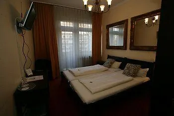 ***  Hotel An Der Oper Duesseldorf Γερμανία